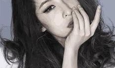 娱乐圈爆料萧亚轩,娱乐圈的“情歌女王”背后的情感纠葛