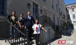 厦门娱乐爆料事件视频播放,揭秘幕后真相，网友热议不断